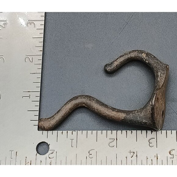 Antique Cast Iron Double Hook Hangers 3" Tall Set Of 3 Rustic Iron Finish Vintag - Picture 3 of 4